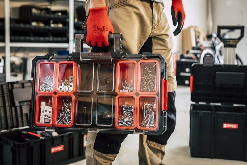 Organizér QBRICK SYSTEM TWO Organizer Plus, plastový, 9 vyjímatelných boxů