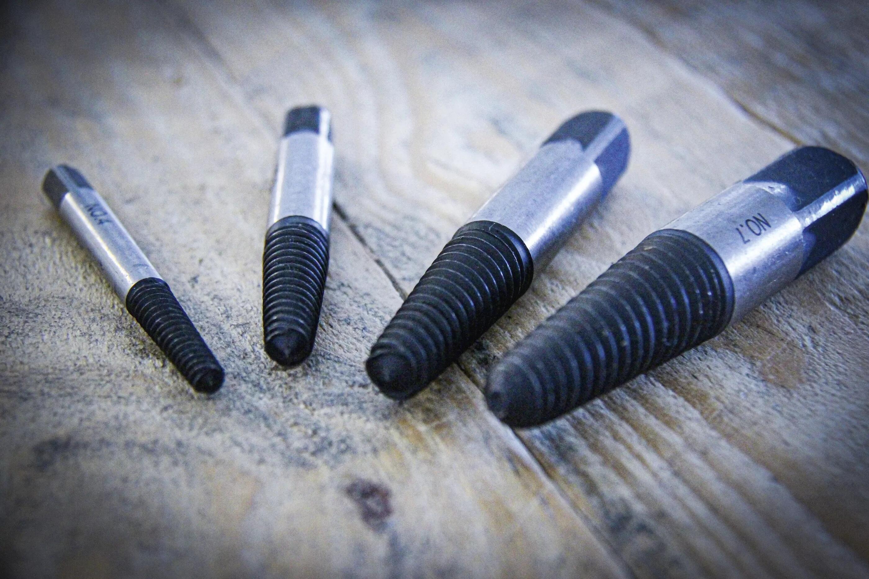 Vytahováky zalomených šroubů M3-M50, sada 8 ks - BGS 1897