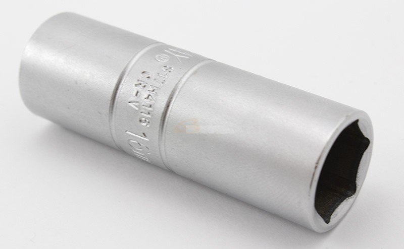 Hlavice na zapalovací svíčky, 1/2" 14mm s gum. JONNESWAY Velikost: 16 mm