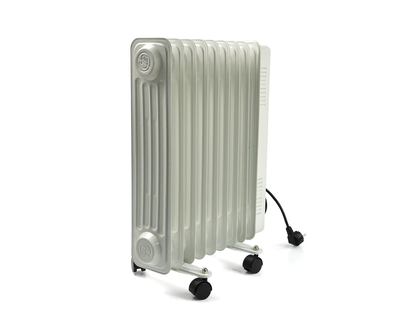 Olejový ohřívač s regulací a 7 žebrovým termostatem 1500W
