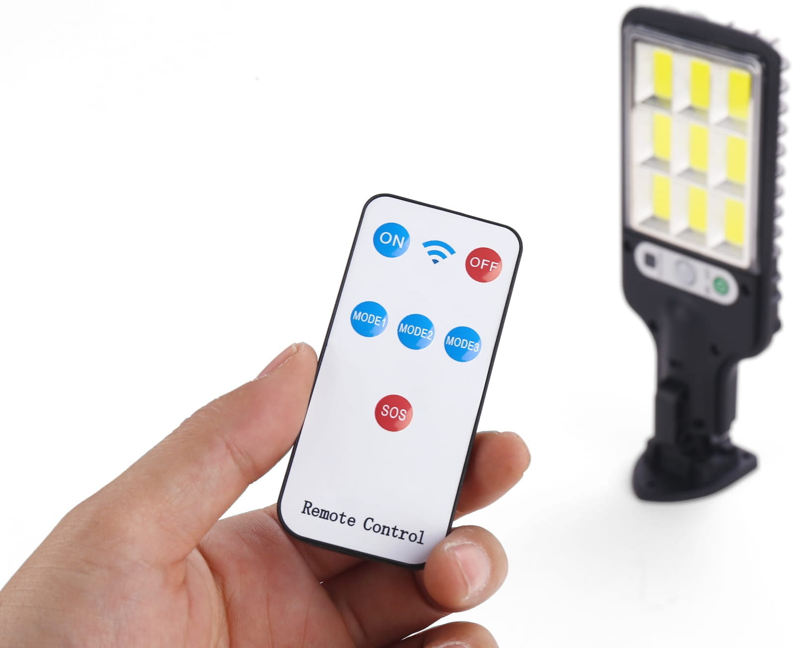 Solární LED svítidlo s dálkovým ovládáním 290 W KD3480