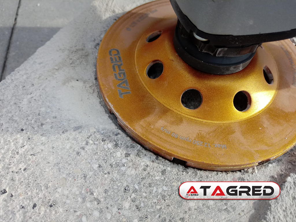 Diamantový brusný kotouč Turbo na beton a kámen 125 × 22,3 mm