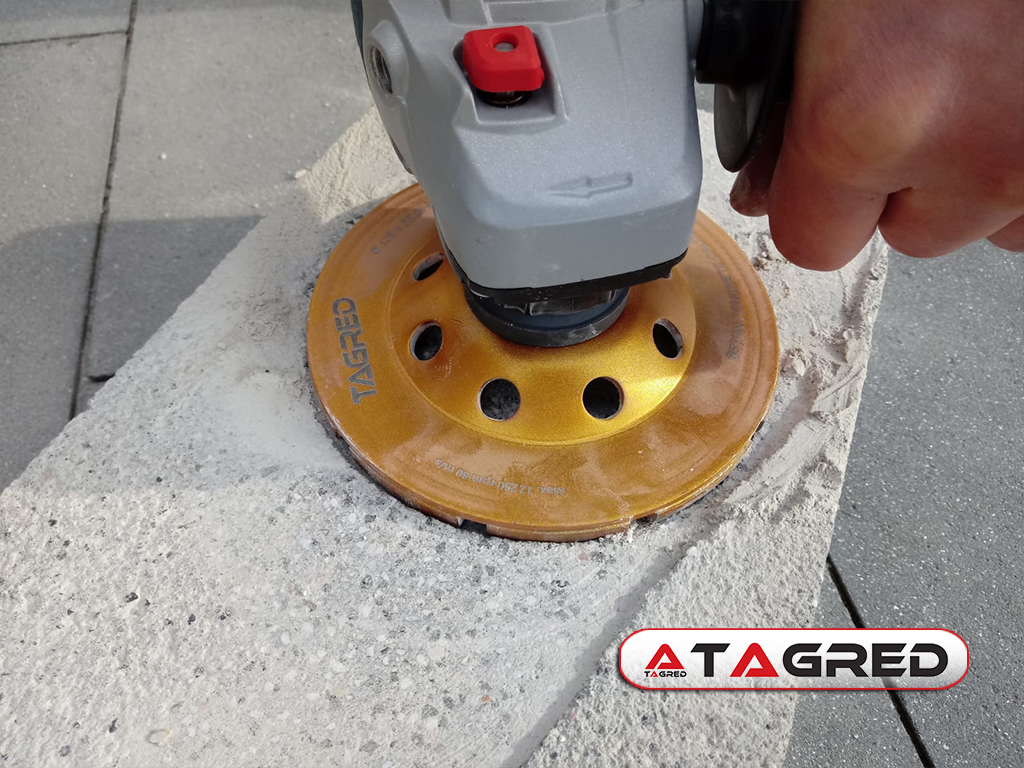 Diamantový brusný kotouč Turbo na beton a kámen 125 × 22,3 mm