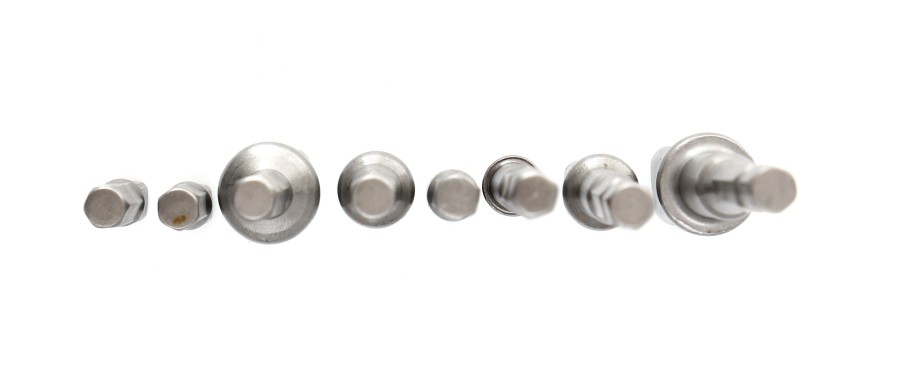 Sada adaptérů a redukcí na nástrčné hlavice 1/4", 3/8" a 1/2", 8 ks