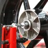 Vyvažovačka statická na vyvážení motocyklových kol, vypletení a vymezení házivosti