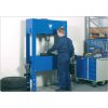 Hydraulický lis - extra tlak 100 tun, posuvná hlava, s manometrem a pedálem - P100H