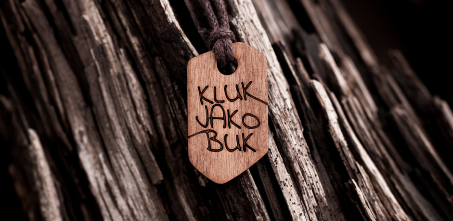 kluk_jako_buk_moje_drevicko_kontakty_920x450px