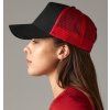 Kšiltovka Snapback Trucker černočervená na modelce