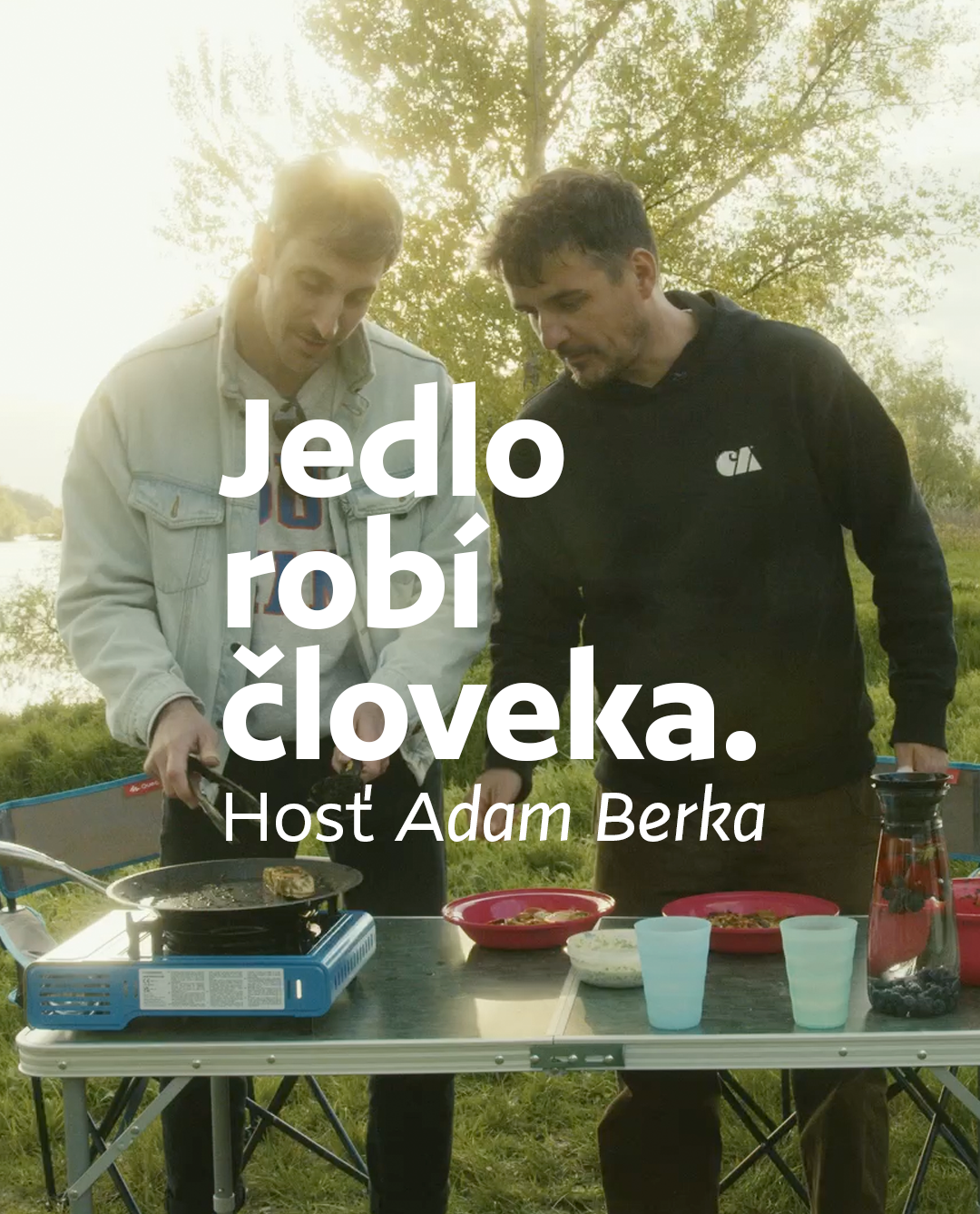 Grilovaná ryba v bylinkovej marináde so zeleninou a jogurtovým dipom