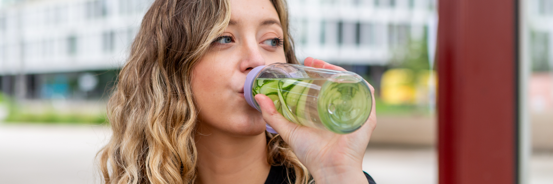 banner-water-bottle-mood-web