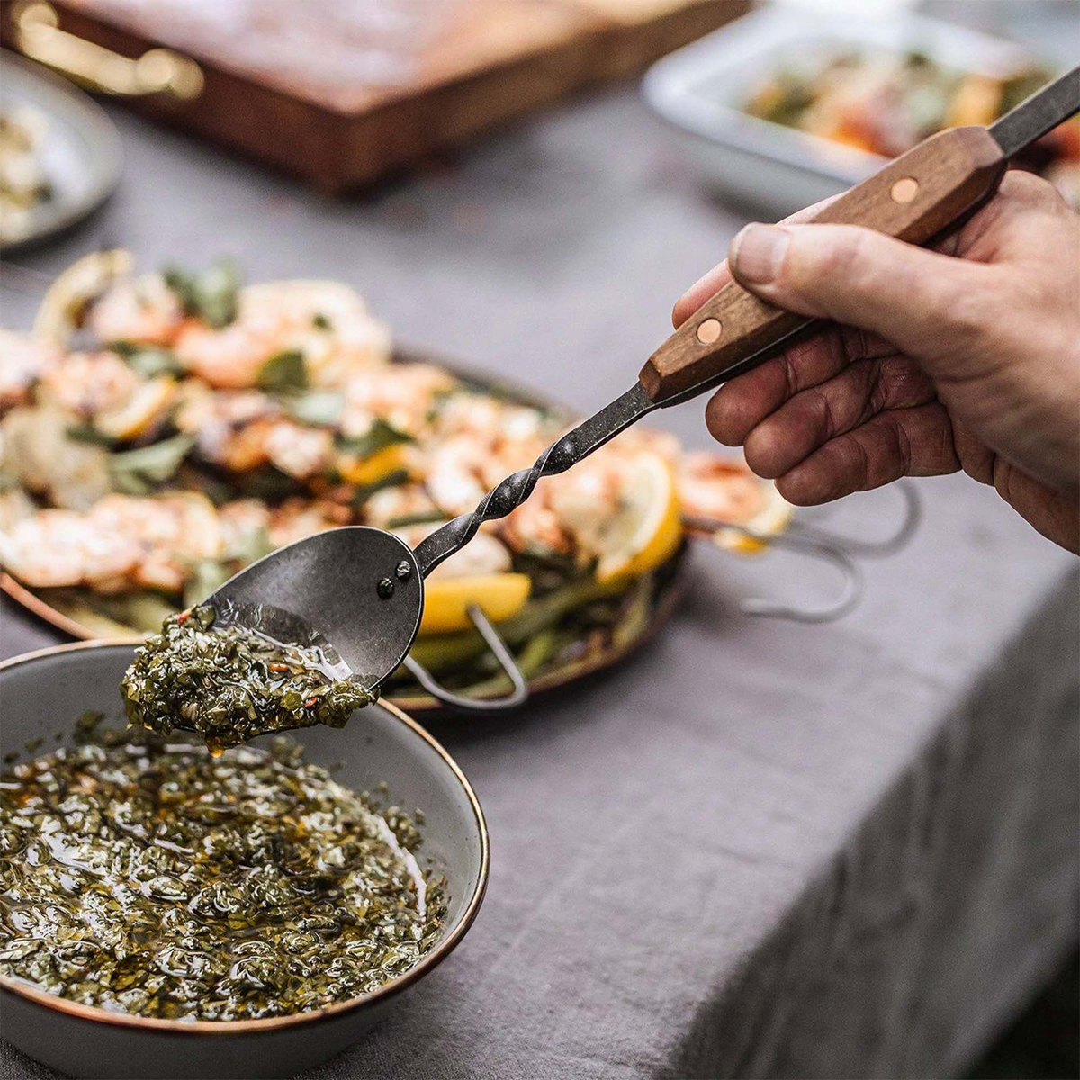 Barebones-servirovacia-lyzica-2web