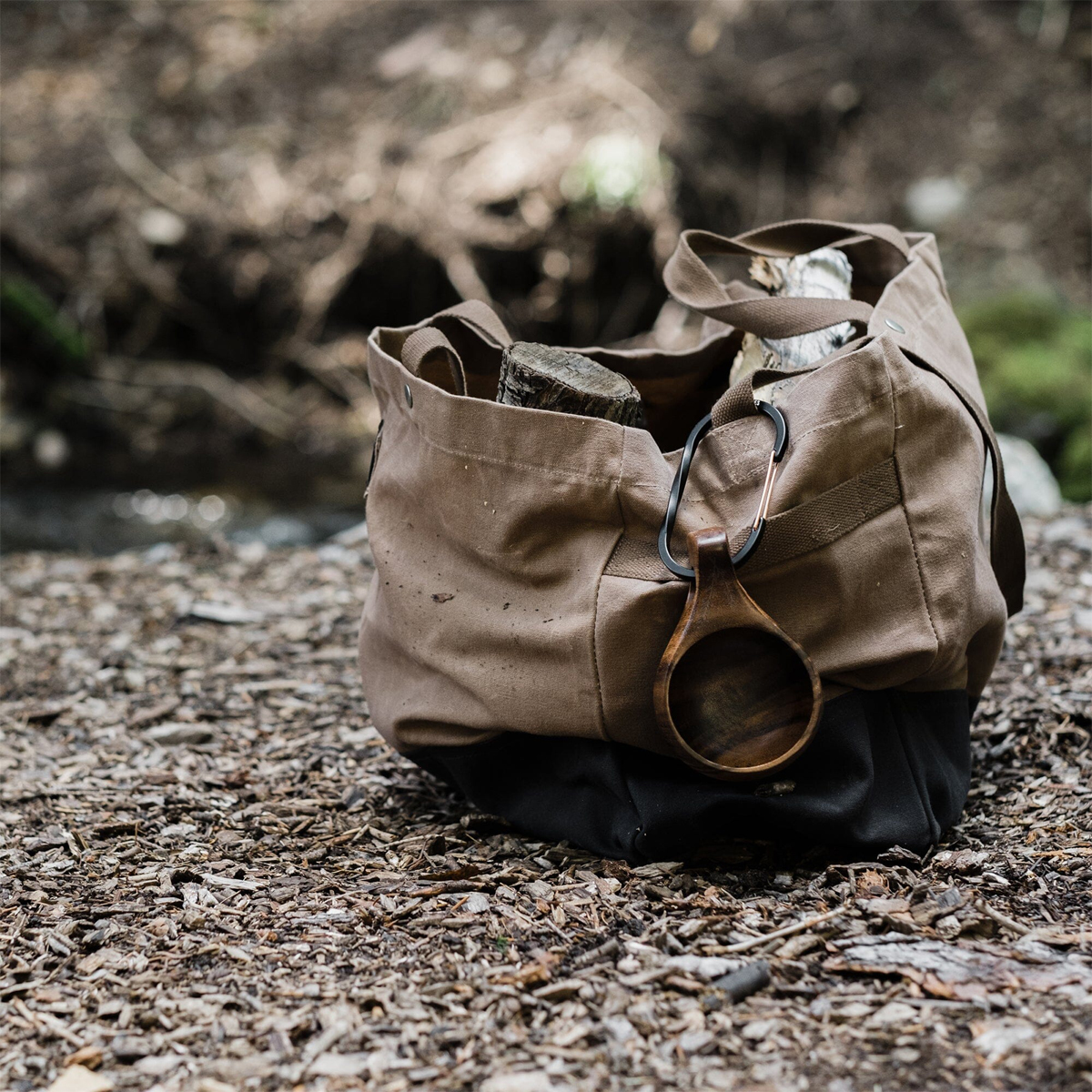 Barebones-hrncek-z-dreva-web