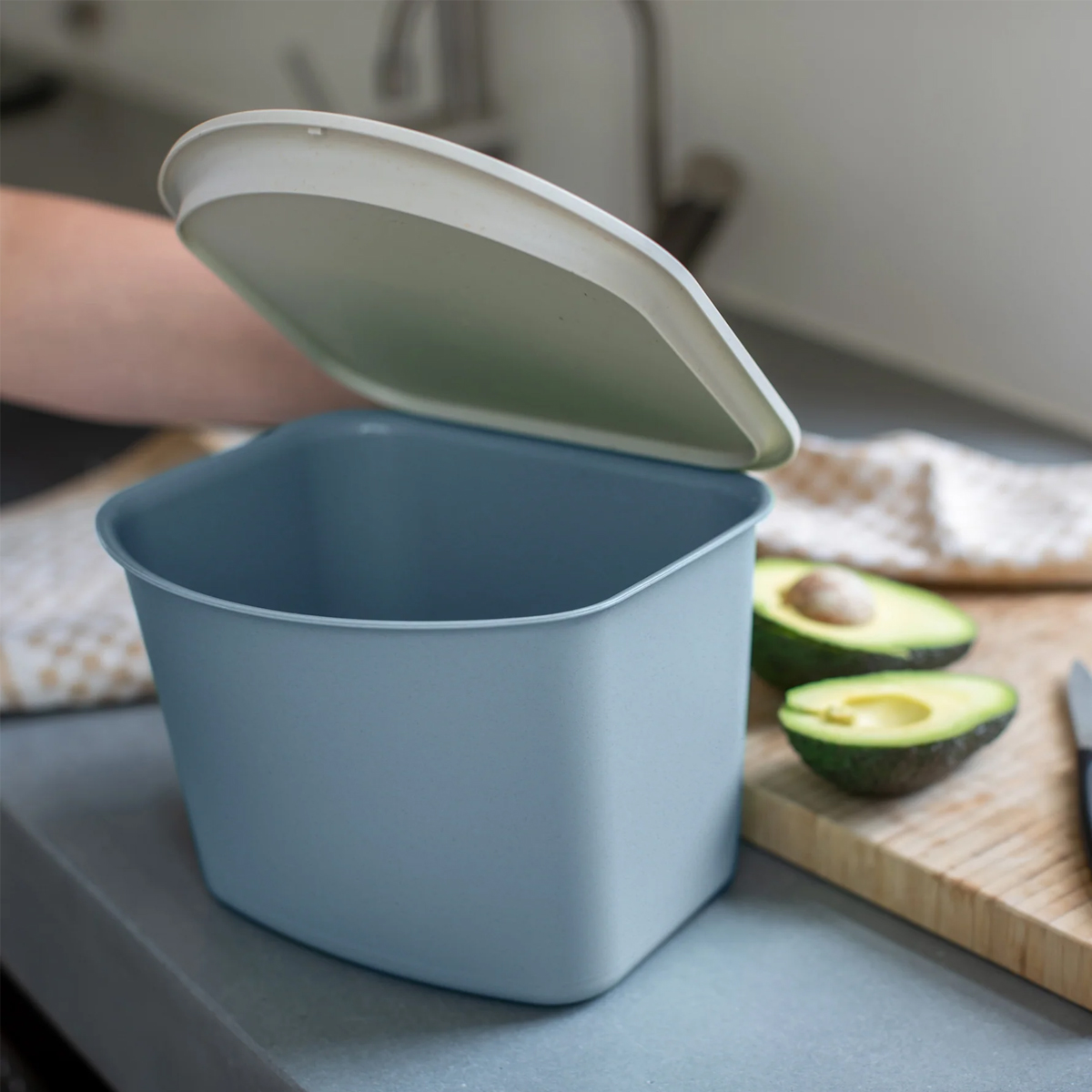 Koziol-BIBO-modra-na-bioodpad-web-1