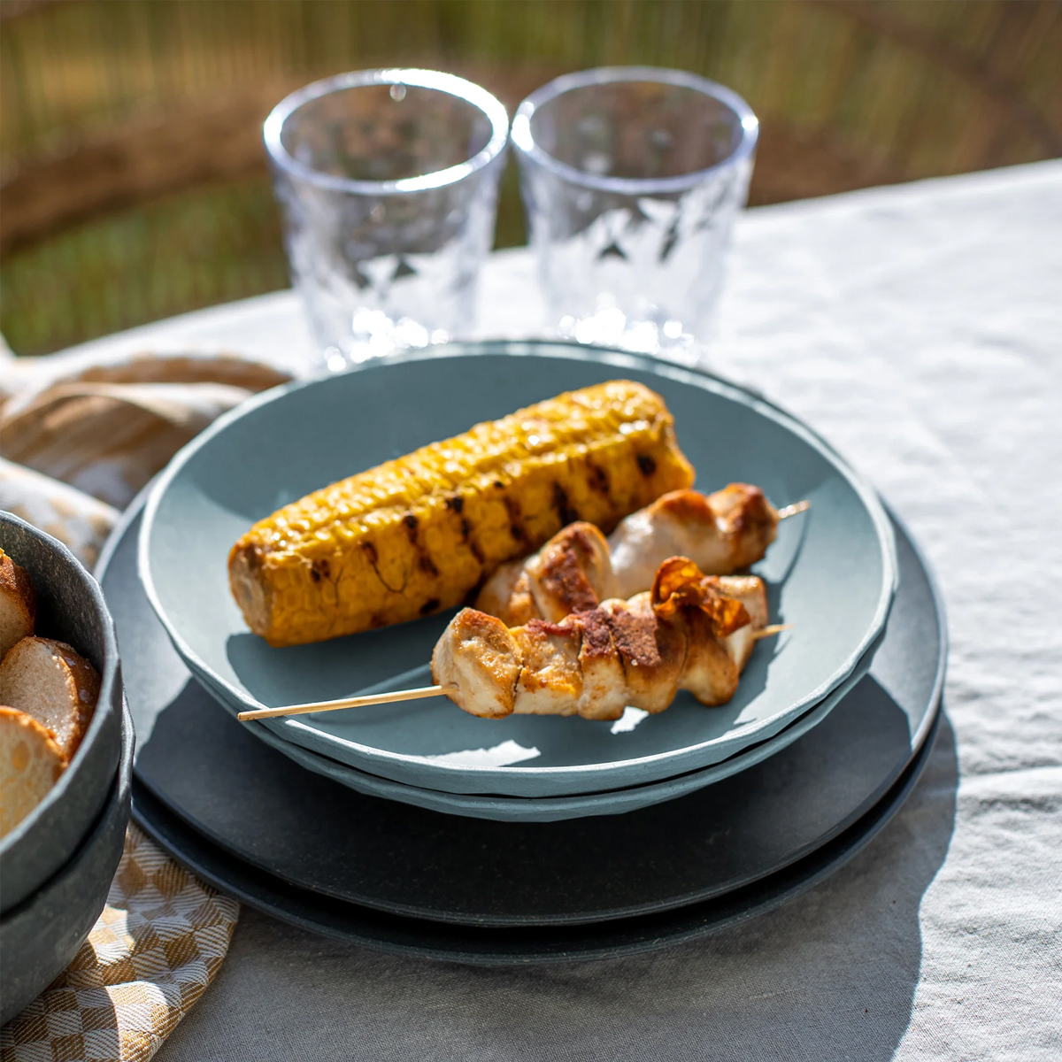 Koziol-CLUB-PLATE-220-mm-hlboky-tanier-22-cm-1-web