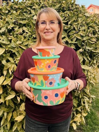 Misky Koziol z kolekcie NORA potešia každú ženu, rozžiaria deň a nikdy nezvädnú ♥️🌸🙂 🌼 Kvetinový dizajn, čo robí radosť...