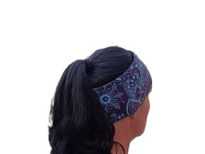 Čelenka z funkčního úpletu tyrkysové ornamenty na fialové