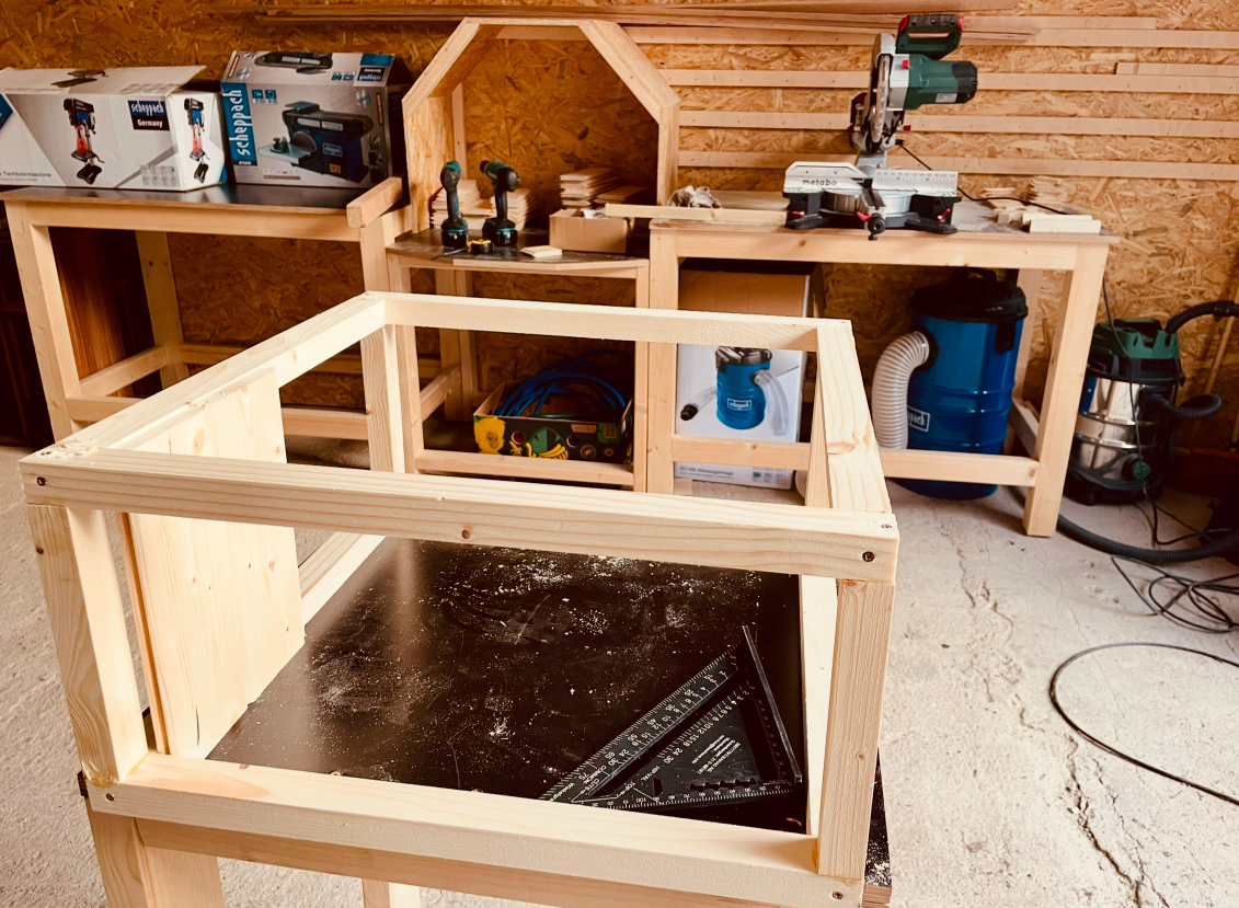 Nástavky si stavím sama a izoluji ovčí vlnou