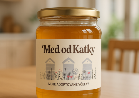 Sklenice medu s vlastní etiketou