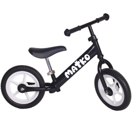 Moje odrážadlo s menom - čierne s bielymi kolesami
