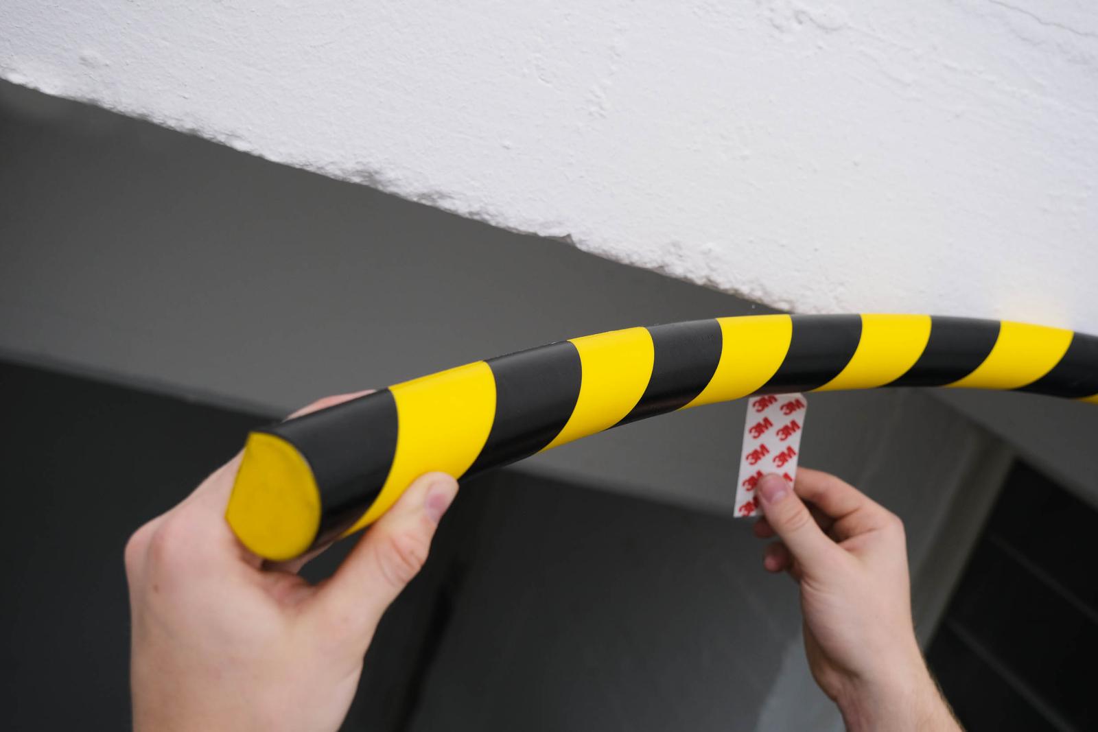 Durable Ochrana povrchu profil S32R, žlto-čierna, samolepiaca