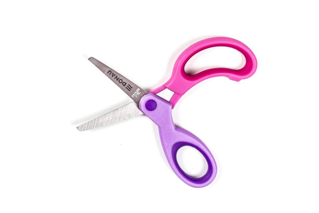 Detské nožnice DONAU Soft Grip okrúhlá čepeľ, 13 cm, mix farieb, displej 30 ks