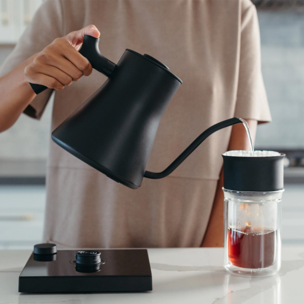 COFFEE-NOW-FELLOW-Stagg-EKG-Electric-Kettle-PRO-4