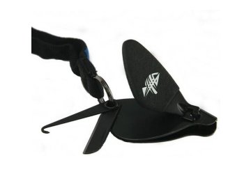 Giants fishing Cvakátko s nožíkem Clipper Black