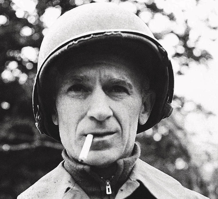 Ernie Pyle a jeho Zippo zapalovač