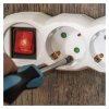 Prodlužovací kabel 2 m / 4 zásuvky / s vypínačem / bílý / PVC / 1 mm2