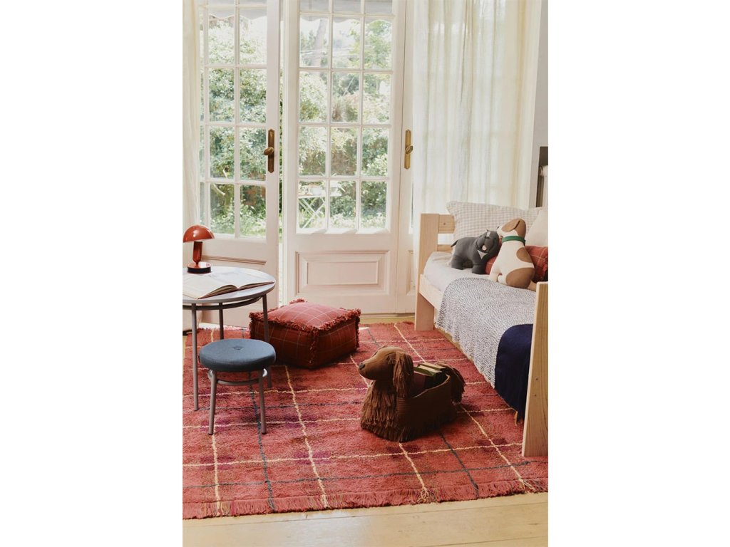 kostkovany vintage koberec