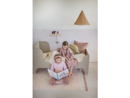 ruzovy koberec divci Jules Pink