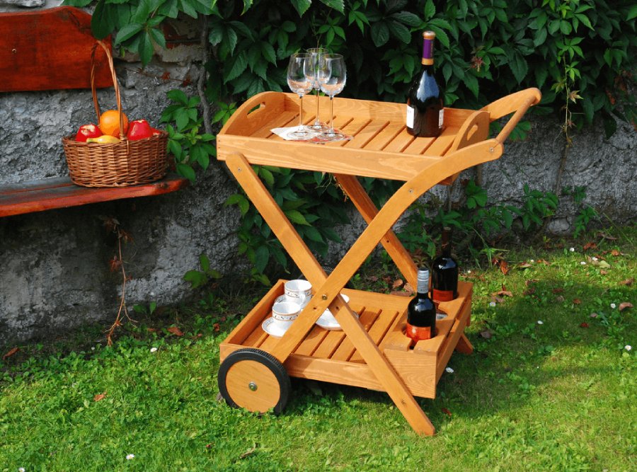 perfektne-posedenie-so-stojanom-na-vino-mojnabytok