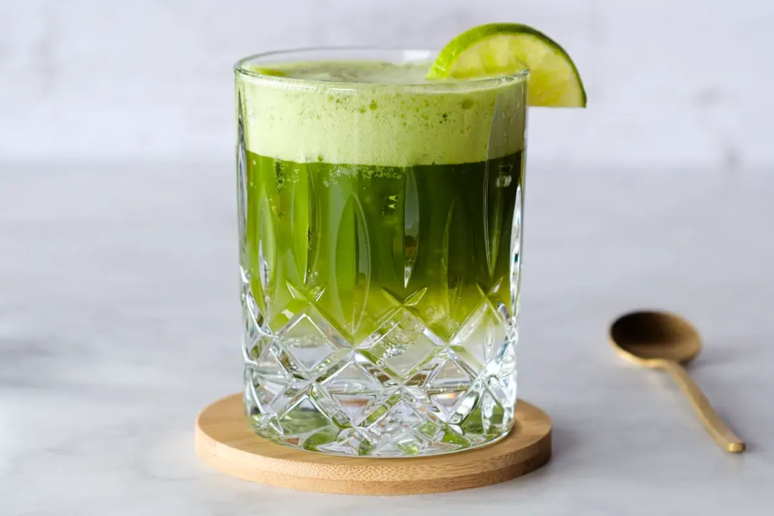 Matcha & Tonic (nealko)