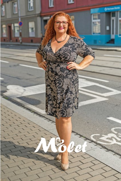 šaty pro plnoštíhlé Molet.cz