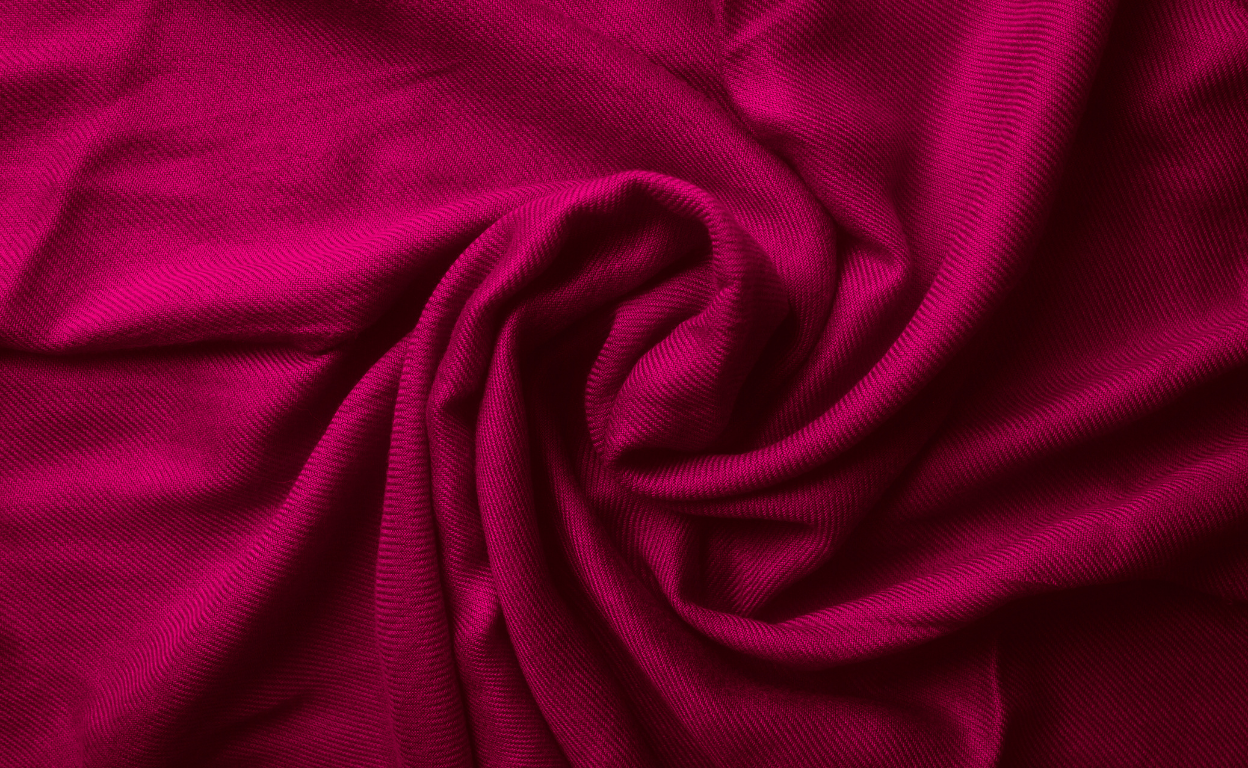 Viva Magenta! Barva roku 2023 vnese do interiéru vášeň i chuť objevovat