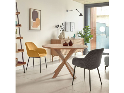 Dubový jídelní stůl Kave Home Argo 120 cm s přírodní kovovou podnoží