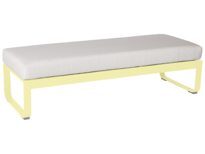 Bílá čalouněná lavice Fermob Bellevie 148 cm s citronově žlutou podnoží