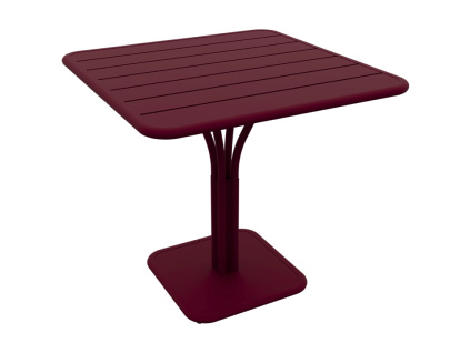 Třešňově červený kovový stůl Fermob Luxembourg Pedestal 80 x 80 cm