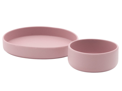 Růžový set silikonového talíře a misky kave home Lili