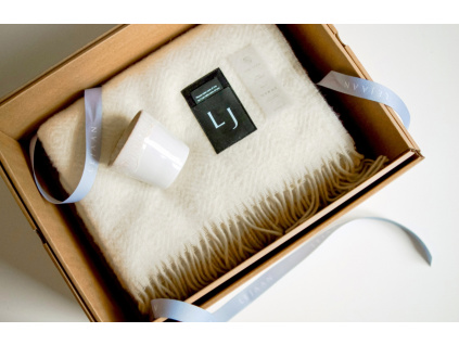 Dárkový set hrnku a plédu momenti x Lejaan -fv-interier-25