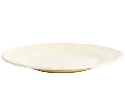 Béžový keramický talíř kave home Varla 17 cm