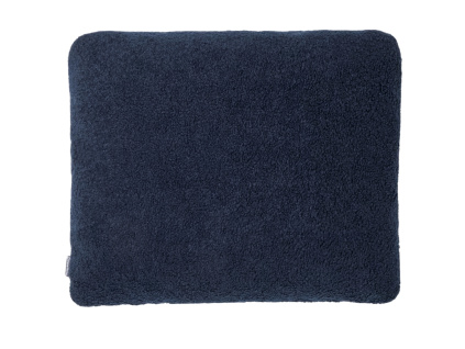 Tmavě modrý bouclé polštář Kave Home Martina 36 x 47 cm