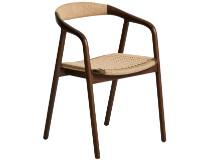 Ořechová židle kave home Derile s výpletem