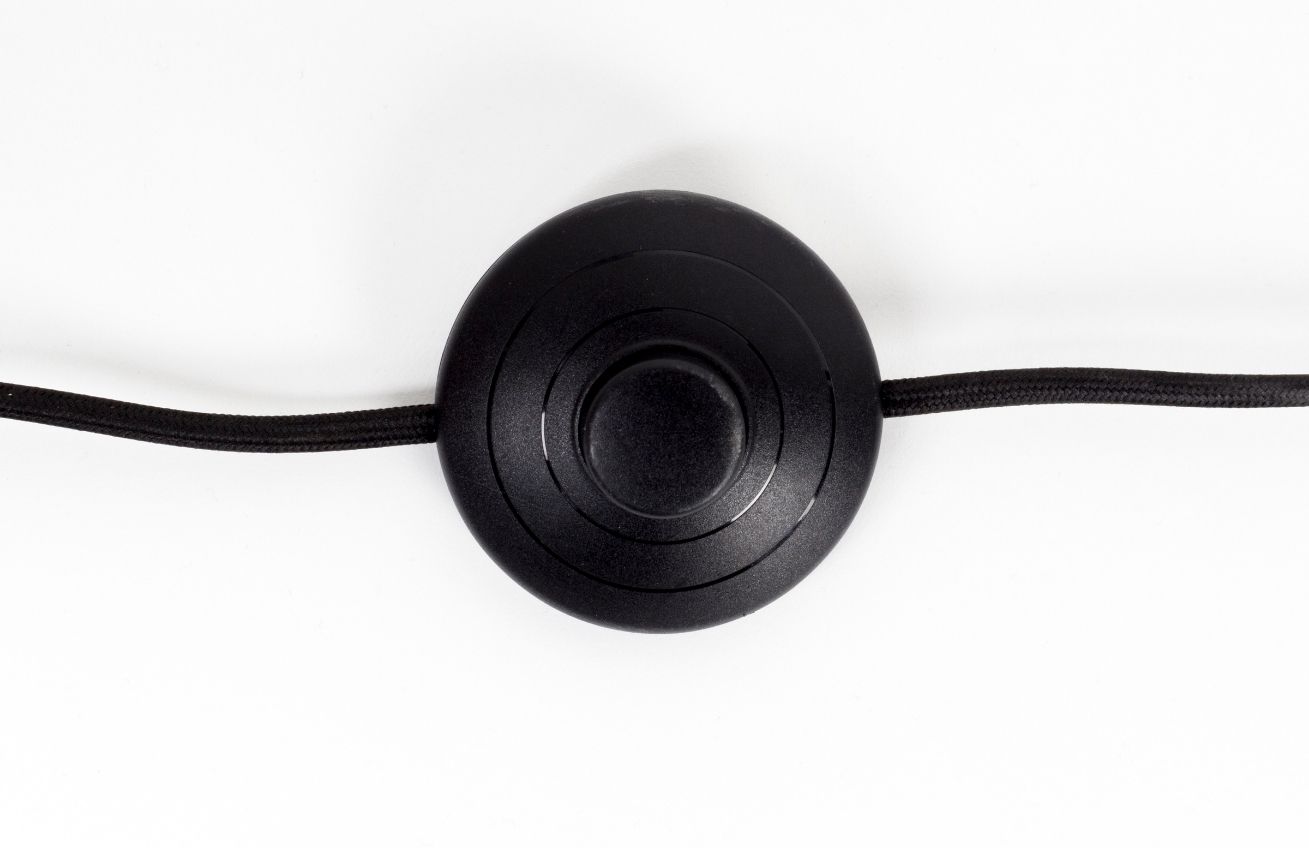Šalvějově zelená kovová stojací lampa ZUIVER LAU 131 cm