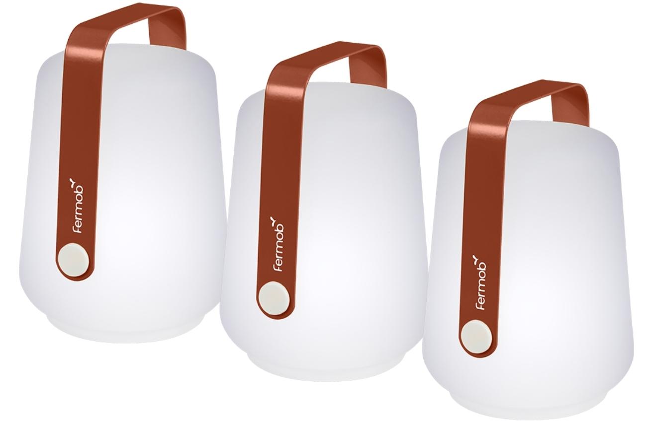 Set tří zemitě červených venkovních lamp Fermob Balad 13,5 cm