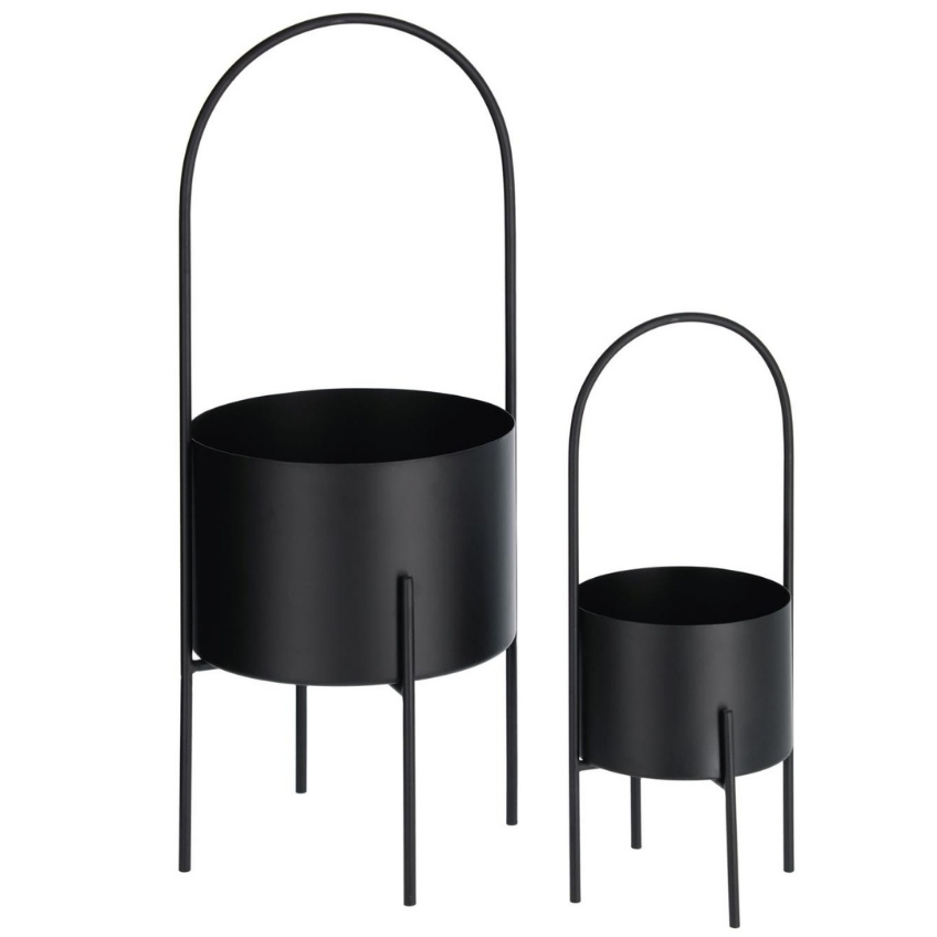 Set dvou černých kovových květináčů Kave Home Mash Ø 25/16,5 cm