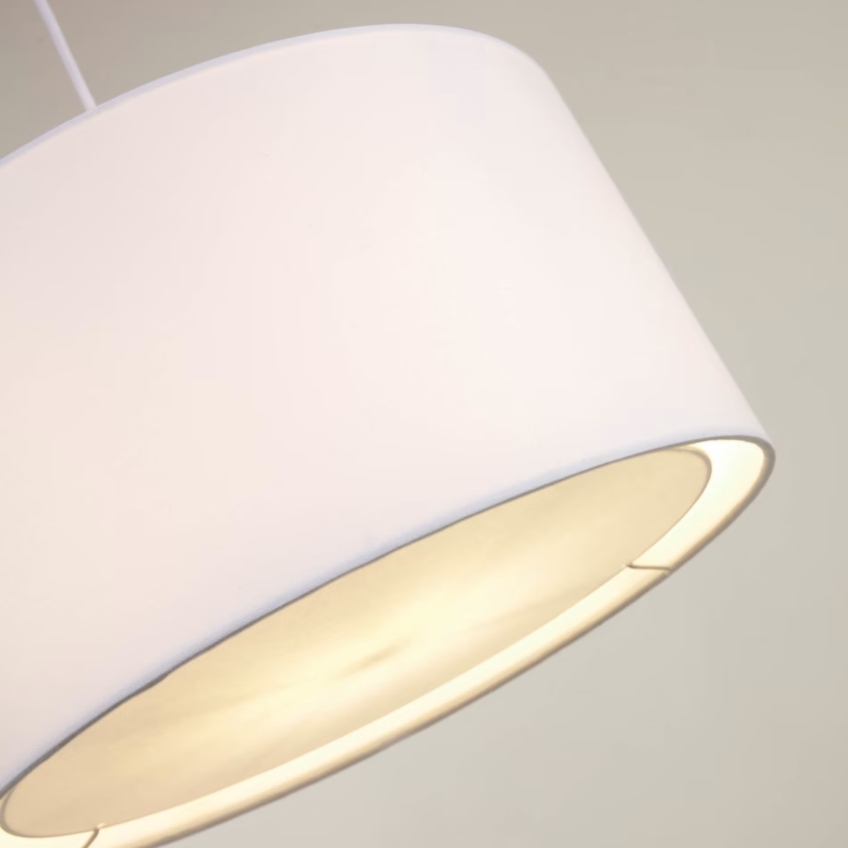 Bílé stínidlo Kave Home Santana 50 cm