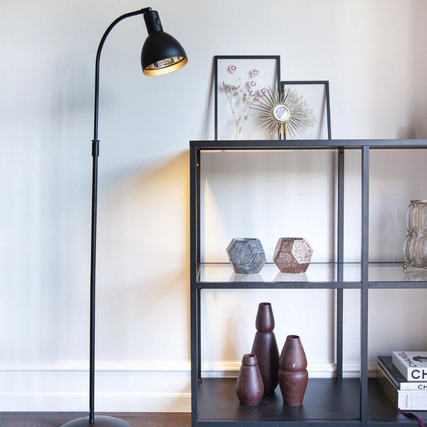 Černá kovová stojací lampa Halo Design Angora 110-150 cm