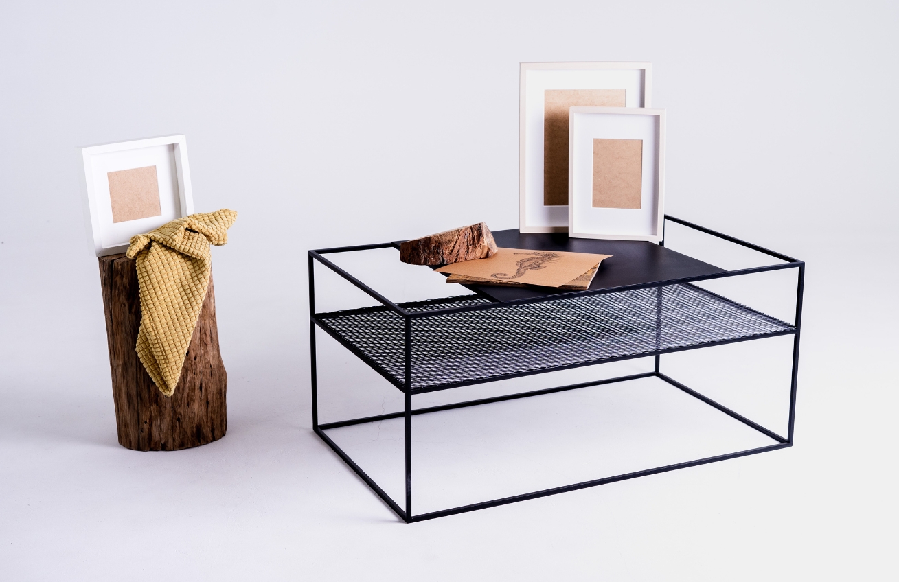 Nordic Design Černý kovový konferenční stolek Trixom 100 x 60 cm