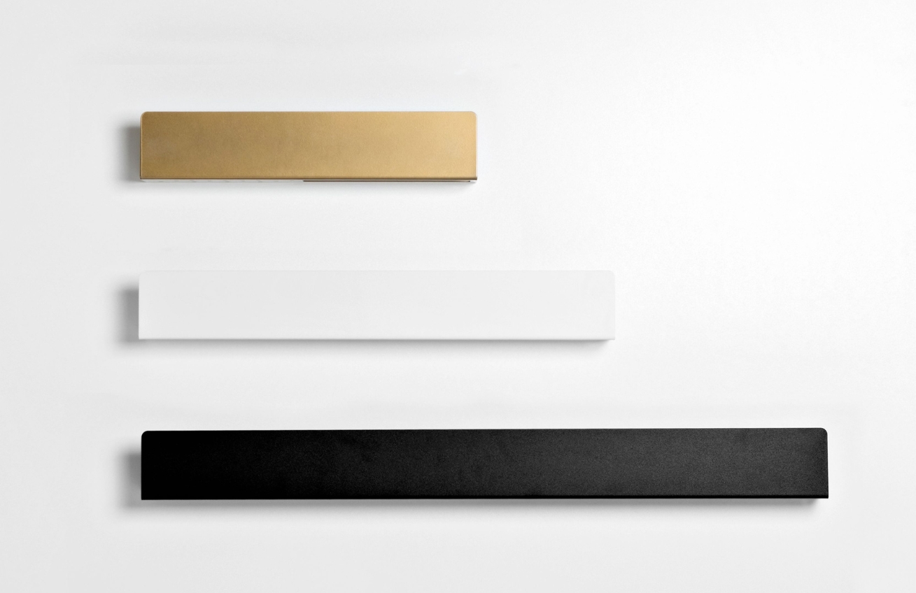 Nordic Design Bílá kovová nástěnná police Londien 50 cm